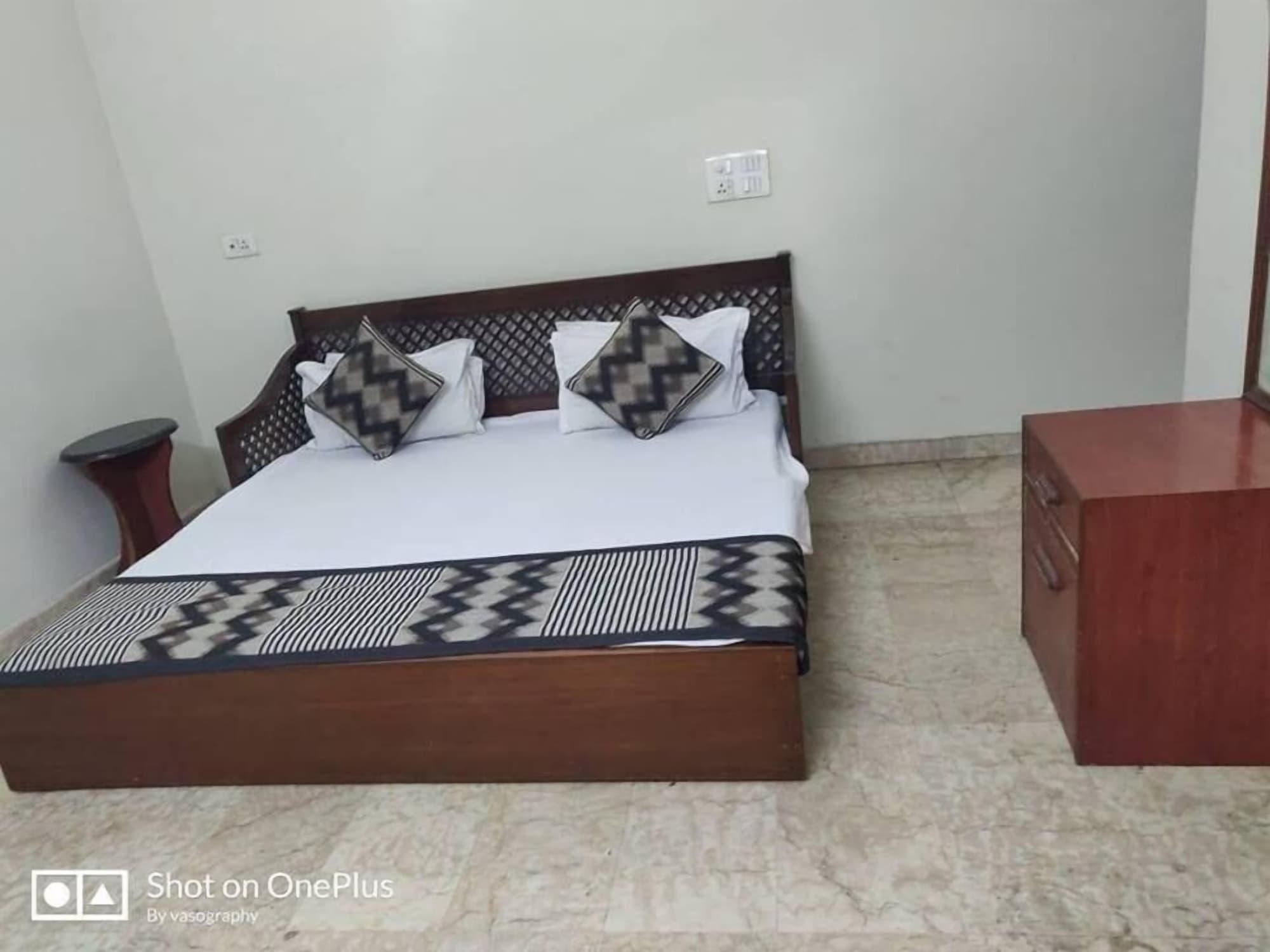 Hotel Ashish Palace Агра Екстериор снимка